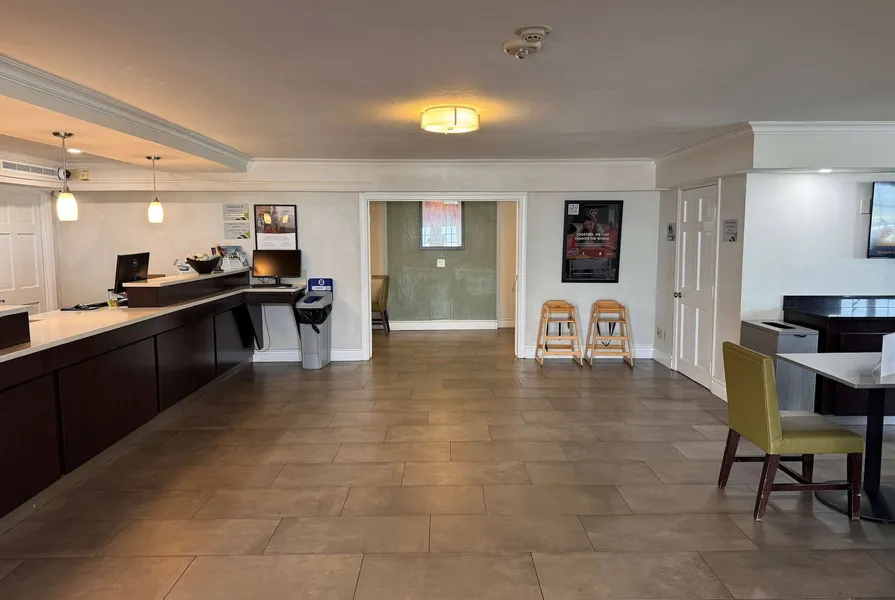 Wingate by Wyndham Galveston Beachfront at the Seawall hotel detail image 6