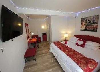 Casino Motel hotel thumbnail 2