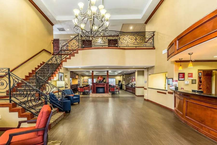 Comfort Suites Galveston Cruise Port Area – Beachside hotel detail image 6