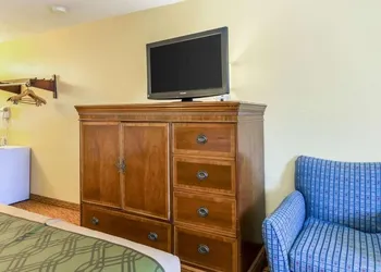 The Residency Inn hotel thumbnail 6