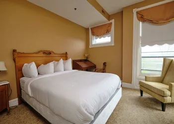 The Inn on Ferry Street hotel thumbnail 6