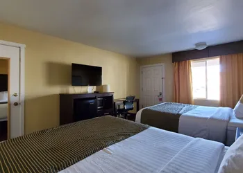 Ramada by Wyndham Flagstaff East hotel thumbnail 8