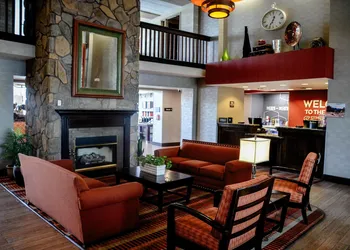 Hampton Inn & Suites Flagstaff hotel thumbnail 2