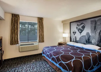 Super 8 by Wyndham Flagstaff hotel thumbnail 4