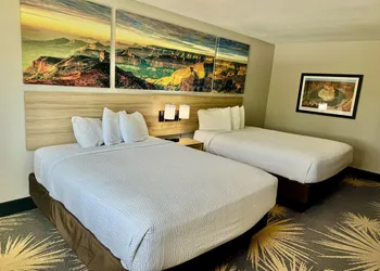Days Inn by Wyndham Williams hotel thumbnail 8