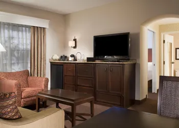 Embassy Suites by Hilton Flagstaff hotel thumbnail 7