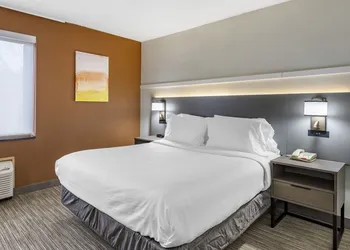 Comfort Inn Paramus - Hackensack hotel thumbnail 6
