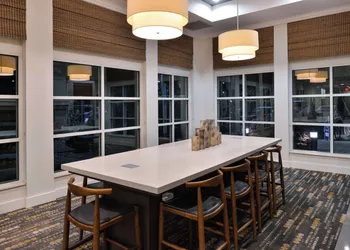 Hilton Garden Inn Napa hotel thumbnail 8