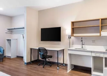 Extended Stay America Premier Suites San Jose Airport hotel thumbnail 4