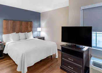 Extended Stay America Premier Suites San Jose Airport hotel thumbnail 5