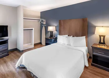 Extended Stay America Premier Suites San Jose Airport hotel thumbnail 7