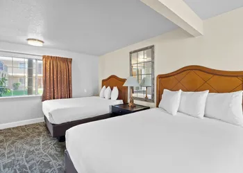 Rose Garden Inn - San Jose Airport hotel thumbnail 6