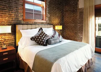 The Restoration hotel thumbnail 8
