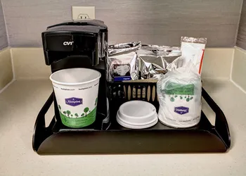 Hampton Inn Milpitas hotel thumbnail 2