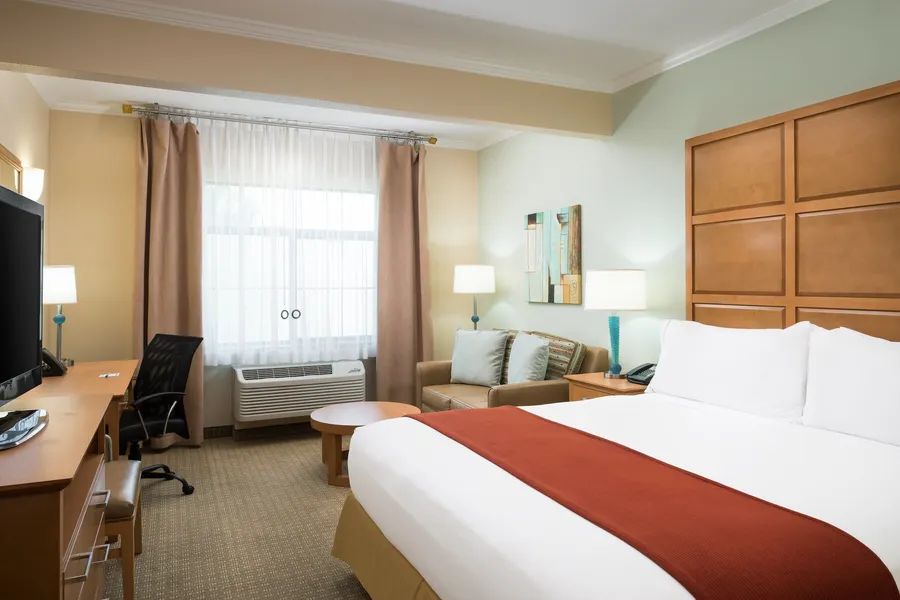 Holiday Inn Express & Suites Santa Clara-Silicon Valley by IHG hotel detail image 2
