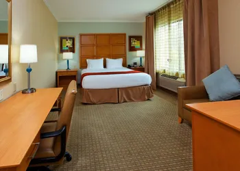 Holiday Inn Express & Suites Santa Clara-Silicon Valley by IHG hotel thumbnail 5