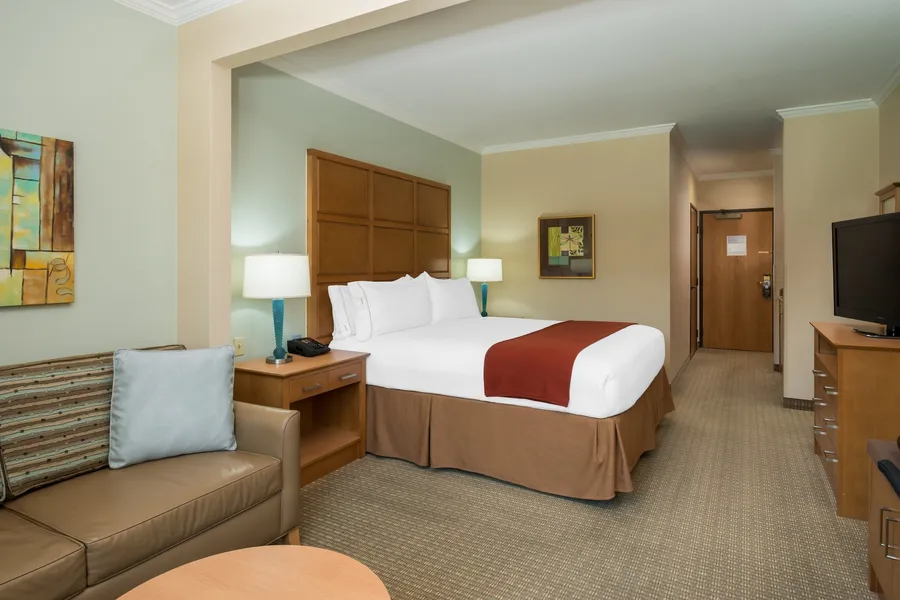 Holiday Inn Express & Suites Santa Clara-Silicon Valley by IHG hotel detail image 6