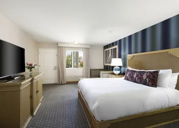 Spyglass Inn hotel thumbnail 6