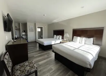 University Inn hotel thumbnail 5