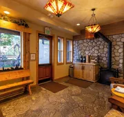 Red Wolf Lodge at Olympic Valley hotel detail image 7