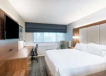 Holiday Inn Express Boston - Waltham by IHG hotel thumbnail 5