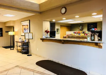 Broadway Inn Conference Center hotel thumbnail 3