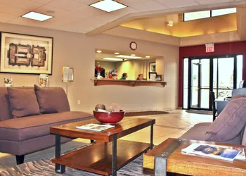 Broadway Inn Conference Center hotel thumbnail 4