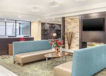 Best Western Plus New Englander hotel thumbnail 2