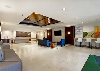 Holiday Inn Ottawa Dwtn - Parliament Hill by IHG hotel thumbnail 2