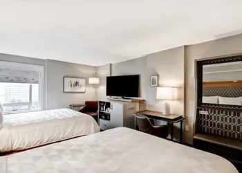 Holiday Inn Ottawa Dwtn - Parliament Hill by IHG hotel thumbnail 8