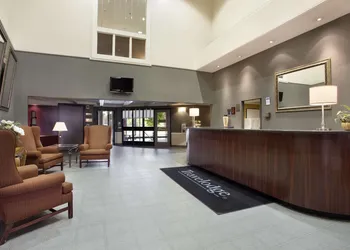 Travelodge by Wyndham Ottawa East hotel thumbnail 3