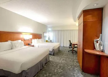 Courtyard by Marriott Salisbury hotel thumbnail 4