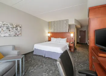 Courtyard by Marriott Salisbury hotel thumbnail 7