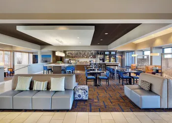 Courtyard by Marriott Southfield hotel thumbnail 4