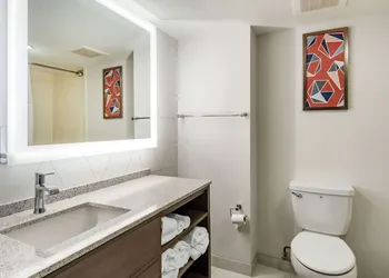 Comfort Suites Ocean City West hotel thumbnail 5
