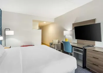 Comfort Suites Ocean City West hotel thumbnail 8