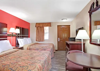 Days Inn by Wyndham Ridgefield NJ hotel thumbnail 3
