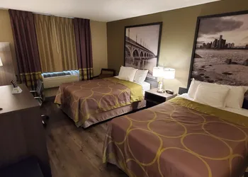 Super 8 by Wyndham Sterling Heights/Detroit Area hotel thumbnail 6