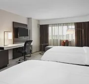 Teaneck Marriott at Glenpointe hotel detail image 5