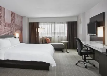 Teaneck Marriott at Glenpointe hotel thumbnail 6
