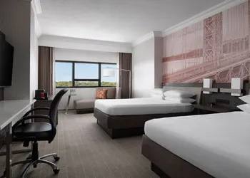 Teaneck Marriott at Glenpointe hotel thumbnail 8