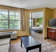 Studio 6 Suites Jacksonville Deerwood Park FL hotel detail image 7