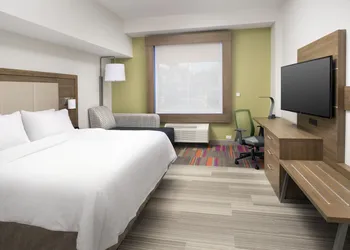 Holiday Inn Express Jacksonville Beach by IHG hotel thumbnail 6