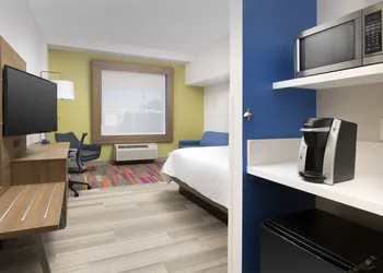 Holiday Inn Express Jacksonville Beach by IHG hotel thumbnail 8