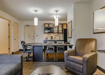 Sonesta Simply Suites Jacksonville hotel thumbnail 7