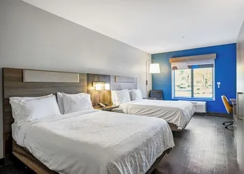 Holiday Inn Express & Suites Jacksonville - Atlantic Beach by IHG hotel thumbnail 4