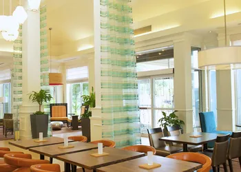 Hilton Garden Inn Jacksonville JTB/Deerwood Park hotel thumbnail 2
