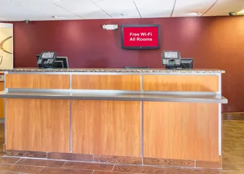 Red Roof Inn Jacksonville - Orange Park hotel thumbnail 2