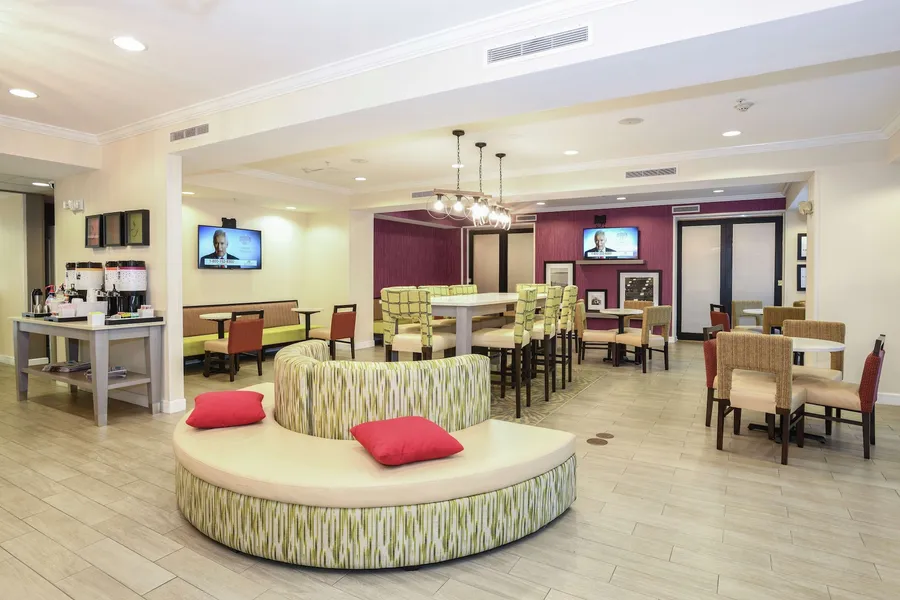 Hampton Inn Jacksonville East Regency Square hotel detail image 2