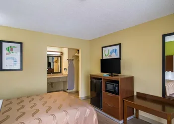 Stayable Jacksonville West hotel thumbnail 6